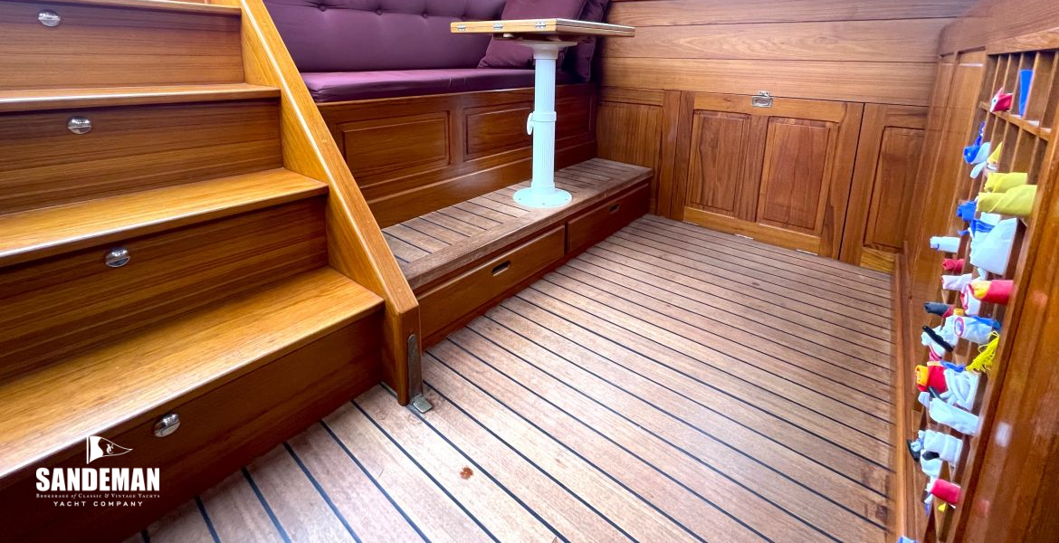 Pilot house exit to deck