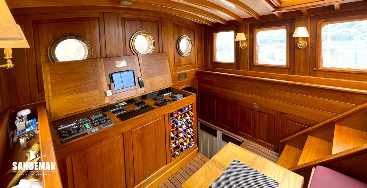 Pilot house view to starboard