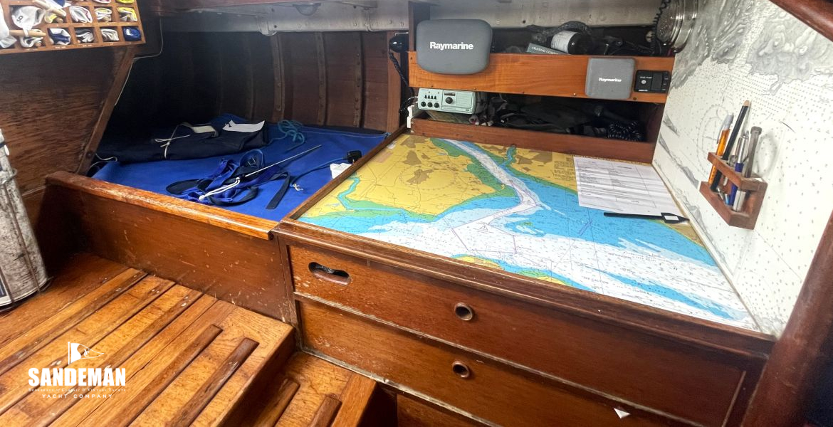 Quarter berth and chart table to port