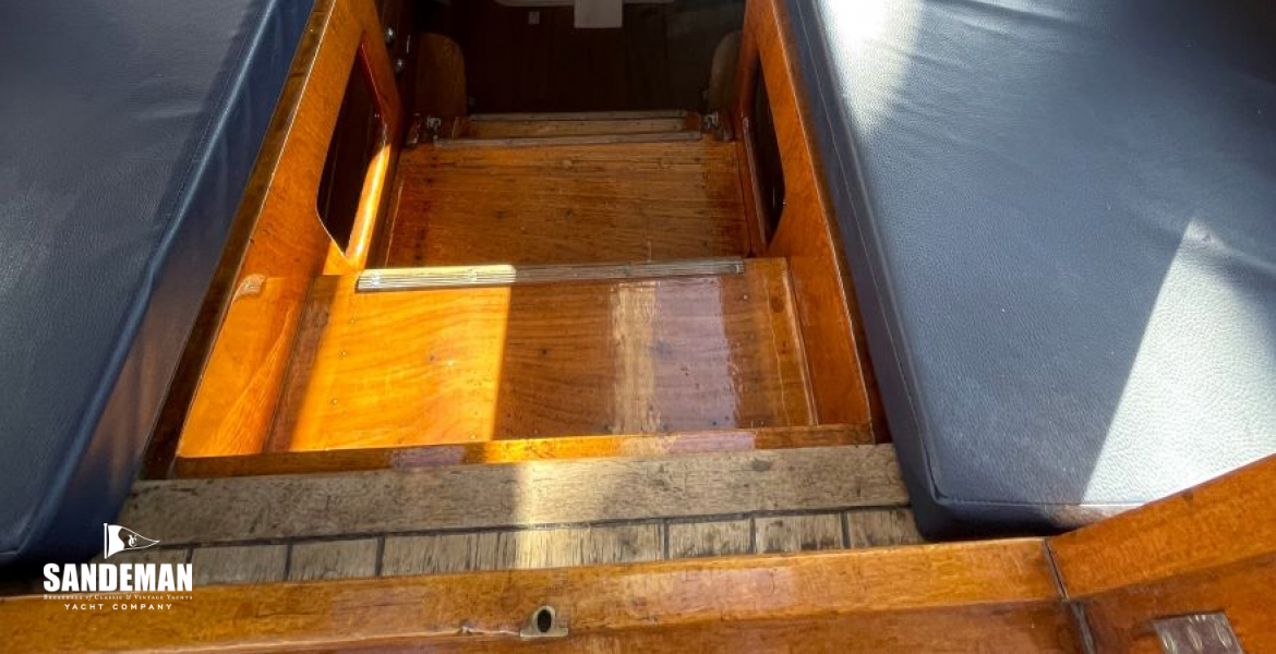 Deckhouse