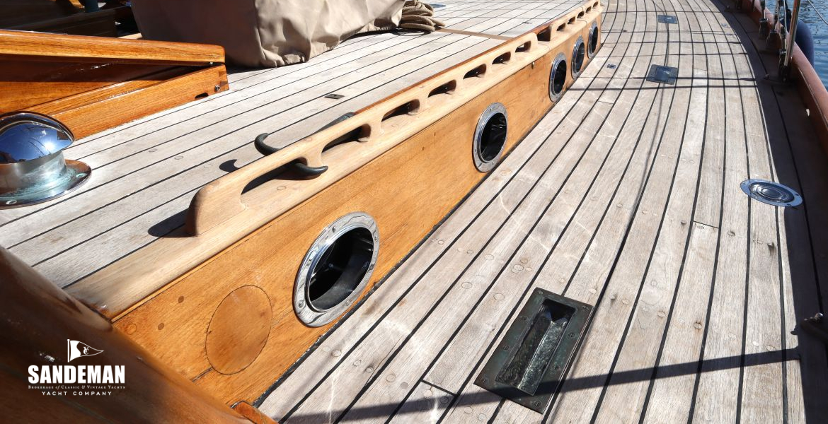 Cabin trunk view forward