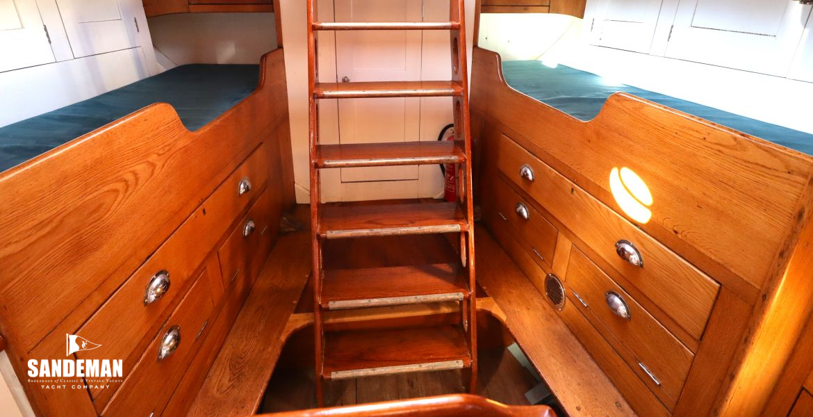 Aft cabin view aft to companionway
