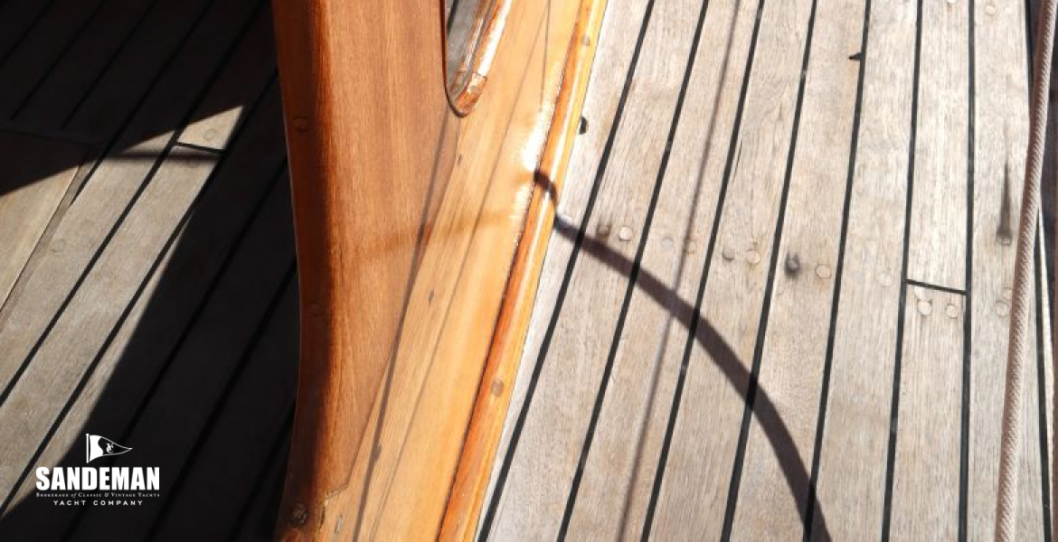 Starboard side deck view forward