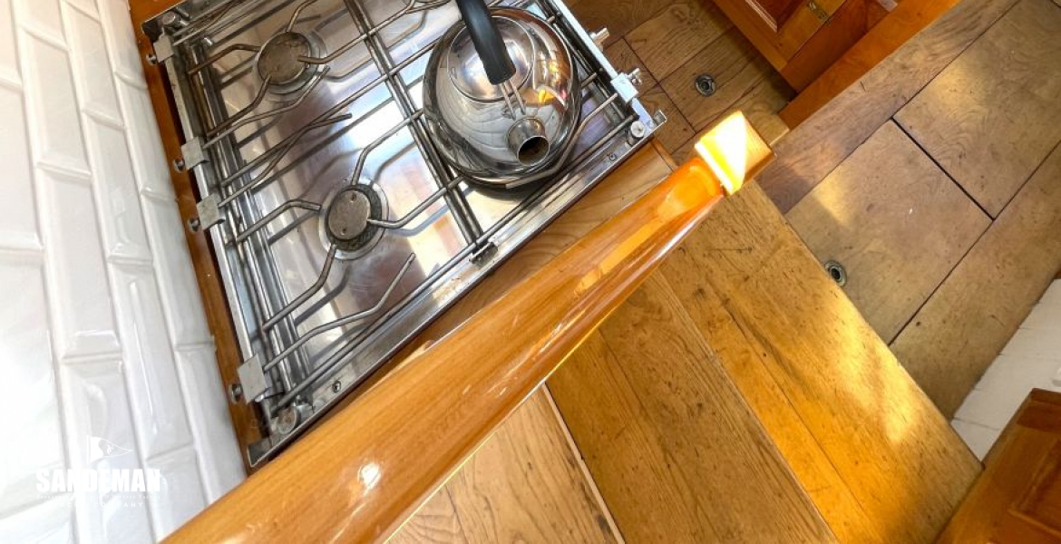 Galley from deckhouse