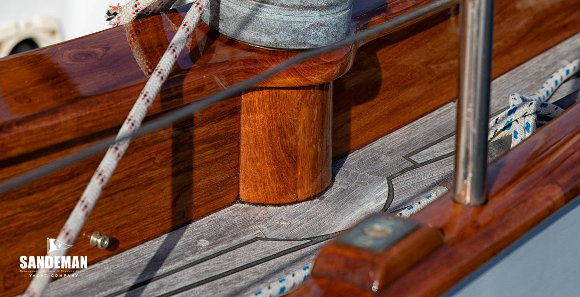 Cockpit details