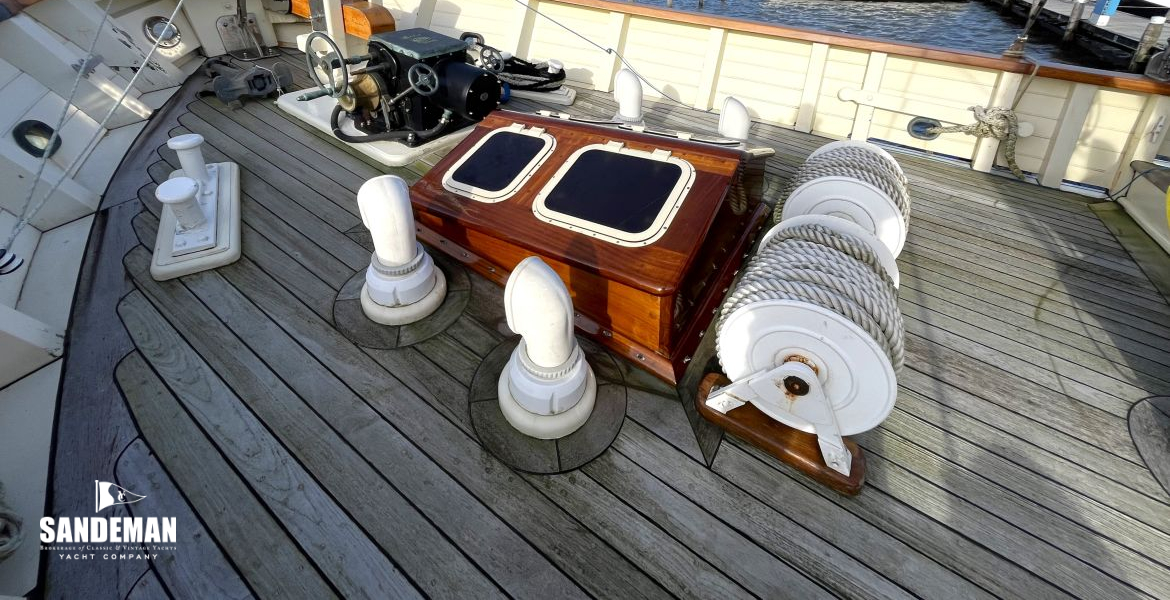 Foredeck view forward to starboard