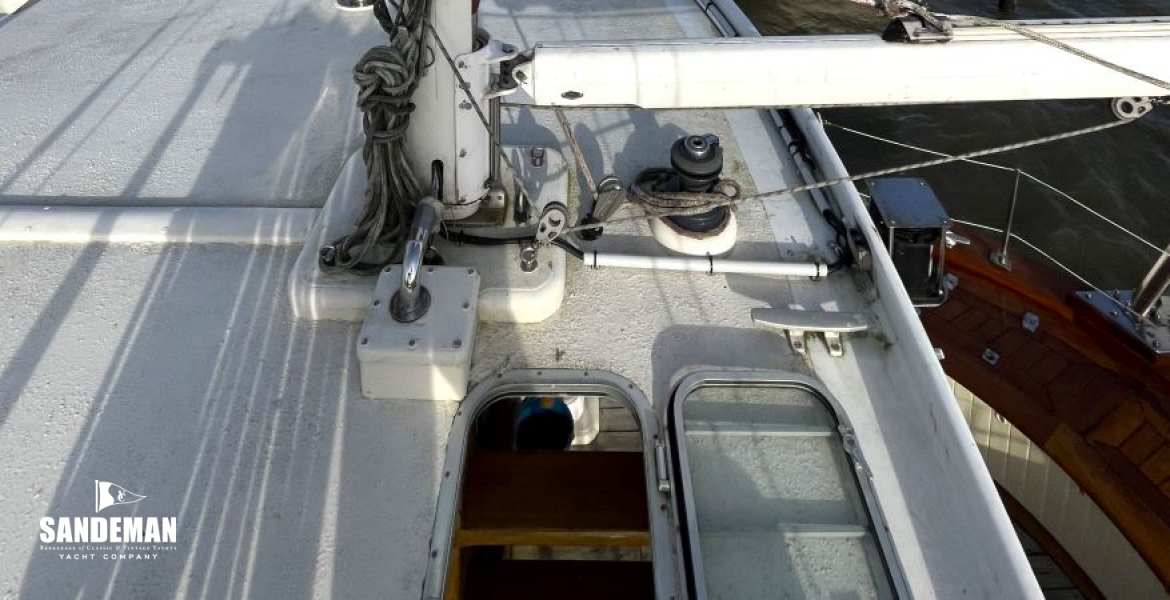 Mizzen mast details