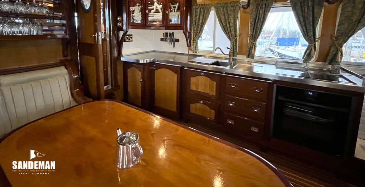 Saloon/ dinette view forward to starboard