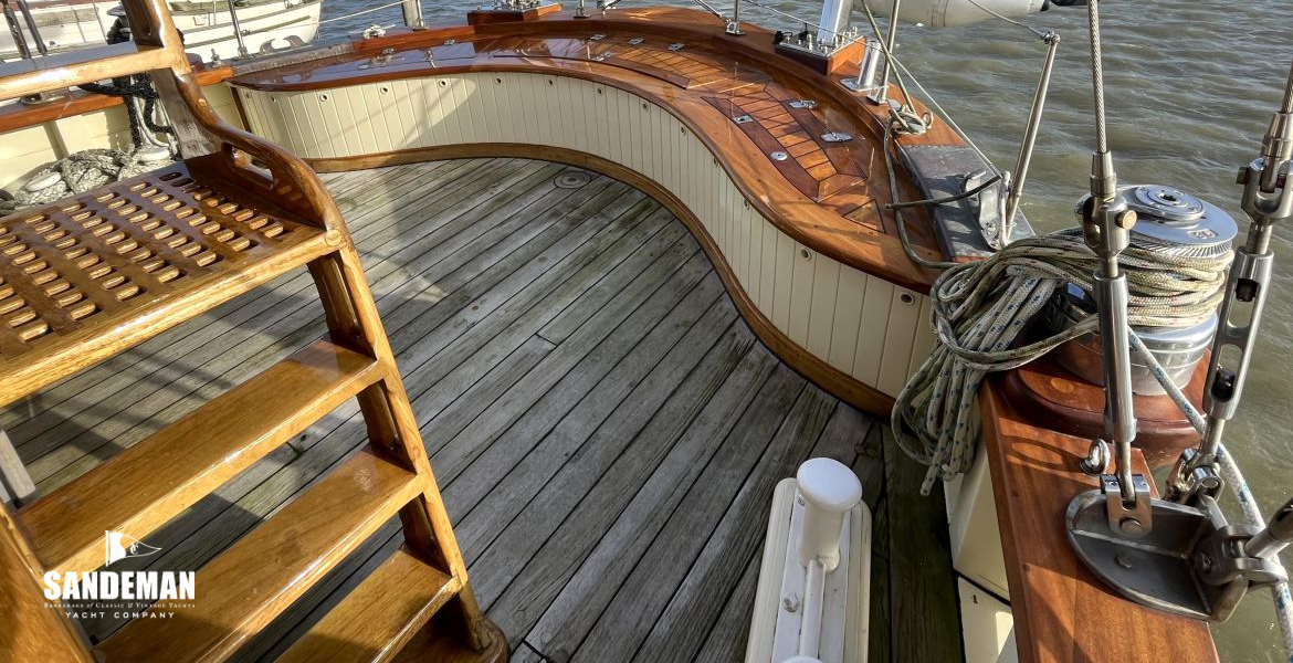 Aft deck view aft