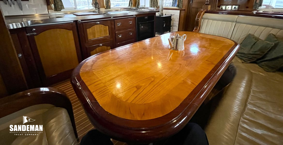 Saloon/ dinette view view aft to starboard