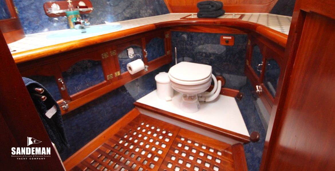 Master double cabin en-suite