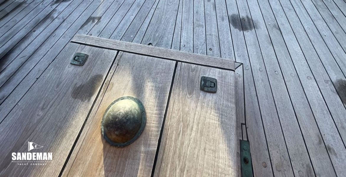 Aft deck view aft