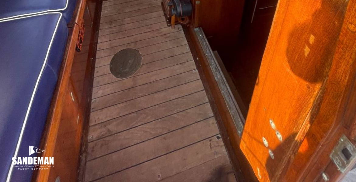 Wheelhouse view to port