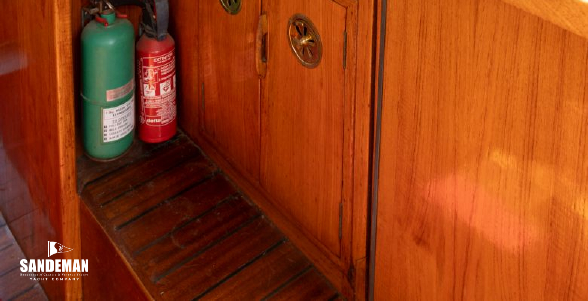 Wheelhouse view to starboard aft