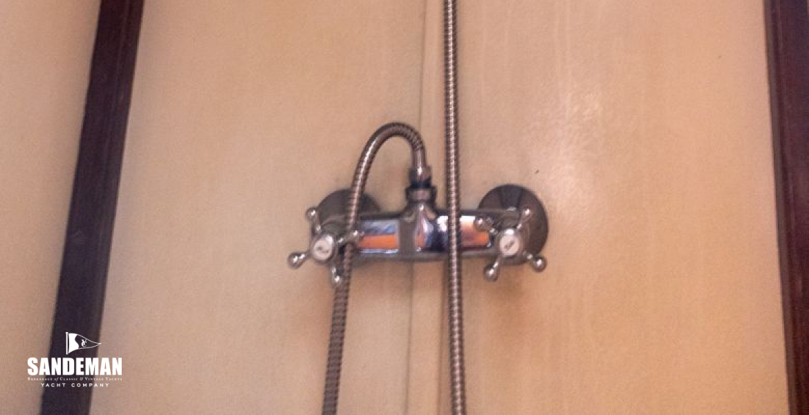 Guest WC/ Shower compartment