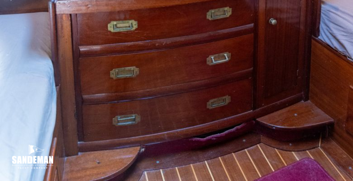 Owner cabin aft