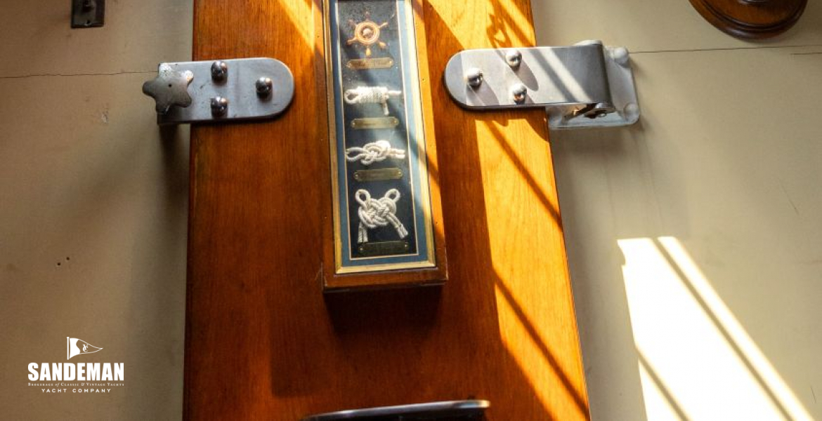 Fore cabin details