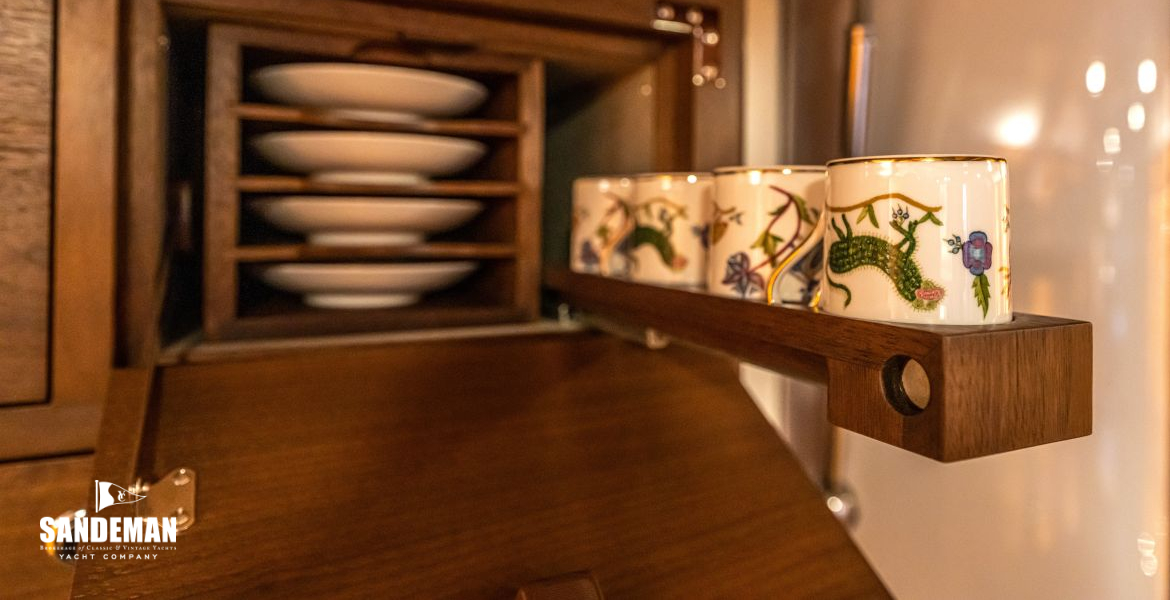 Saloon drawers details