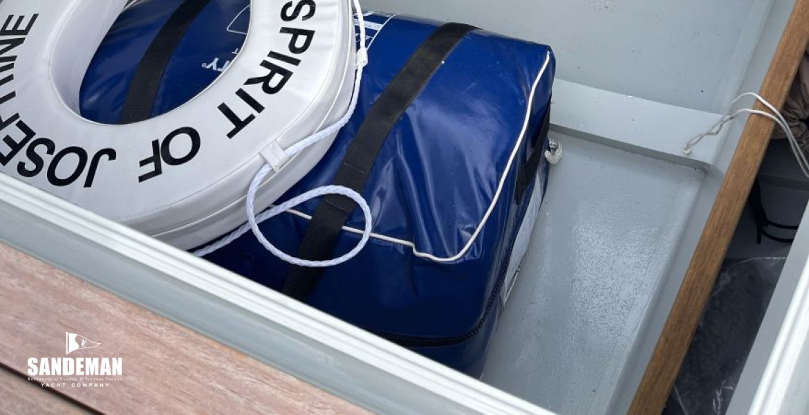 Starboard fwd lazarette locker