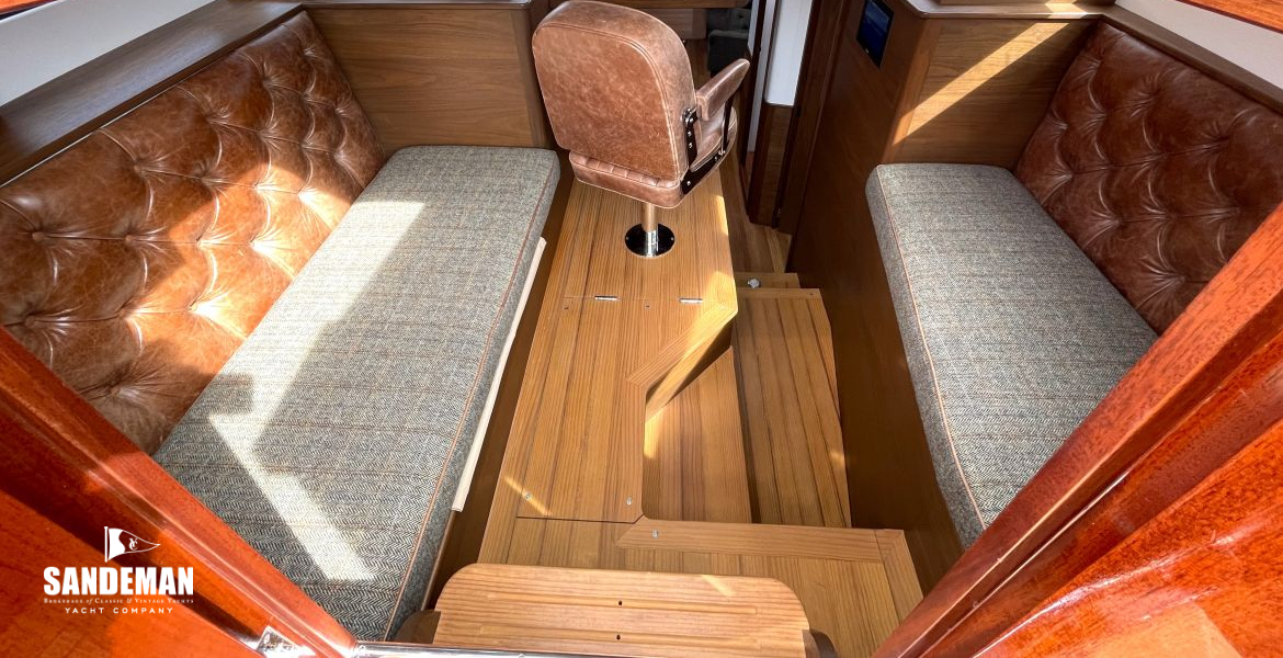 Deckhouse overview forward