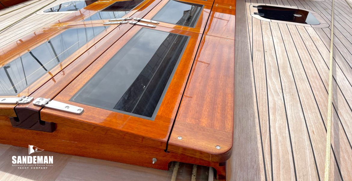 Mid deck view aft
