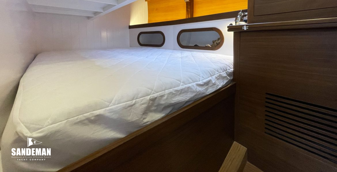 Port aft double cabin