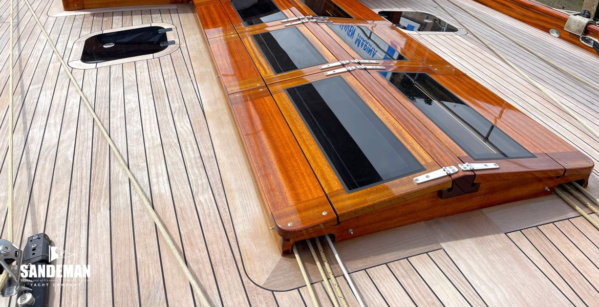 Mid deck view aft