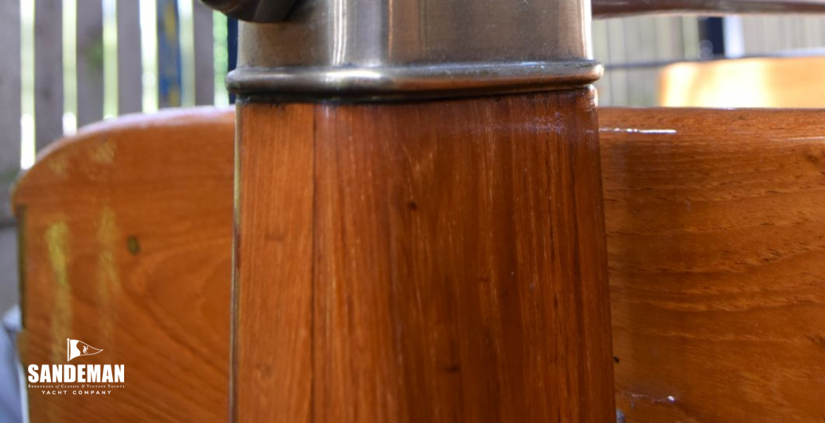 Rudder head