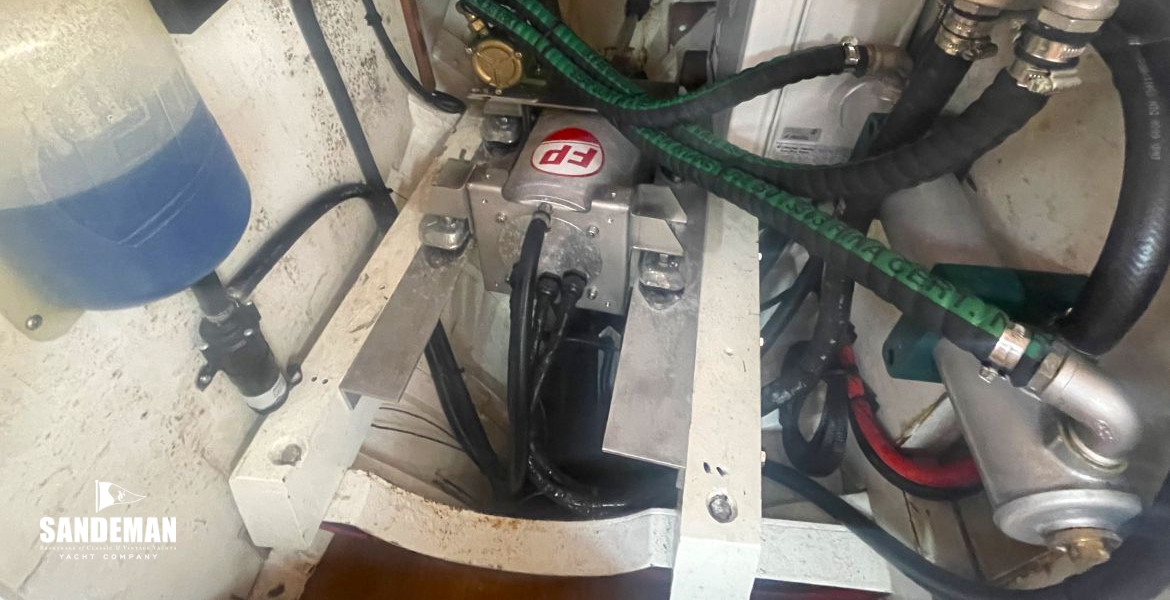 Fully electric motor installation