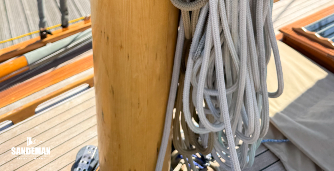 Mast details
