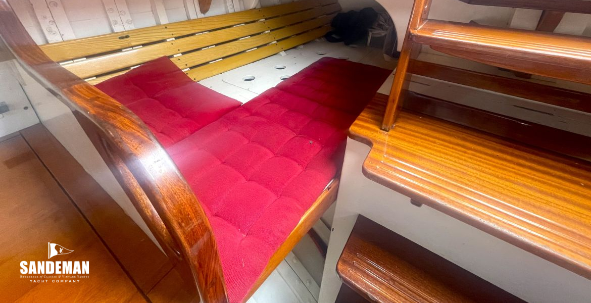 Starboard quarter berth