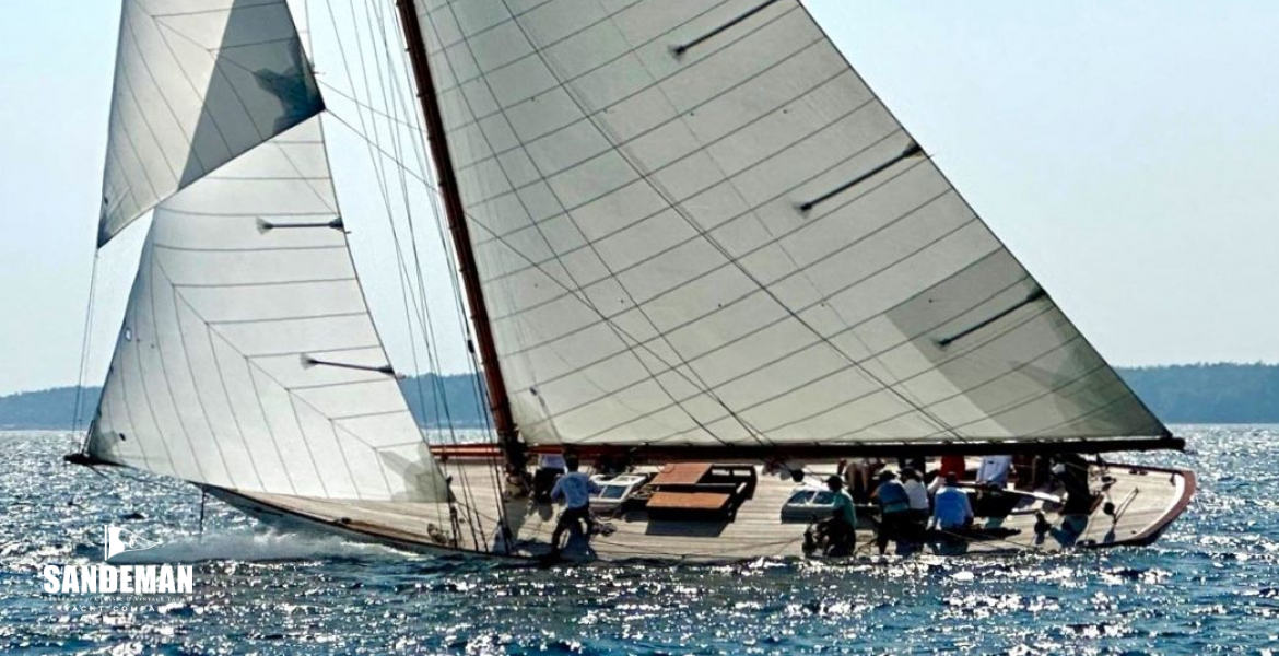 Gaff rig fresh breeze