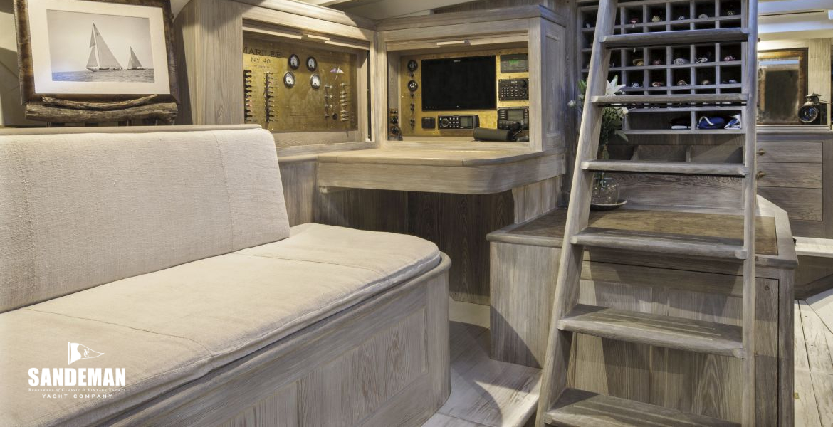 Saloon view aft to starboard [Alison Langley]