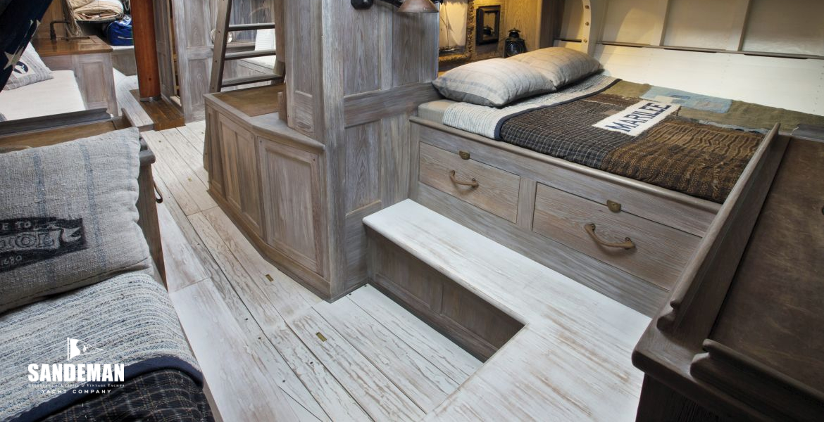 Owner cabin view forward to starboard [Alison Langley]