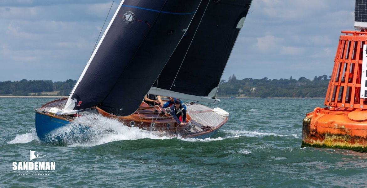 Solent mark rounding