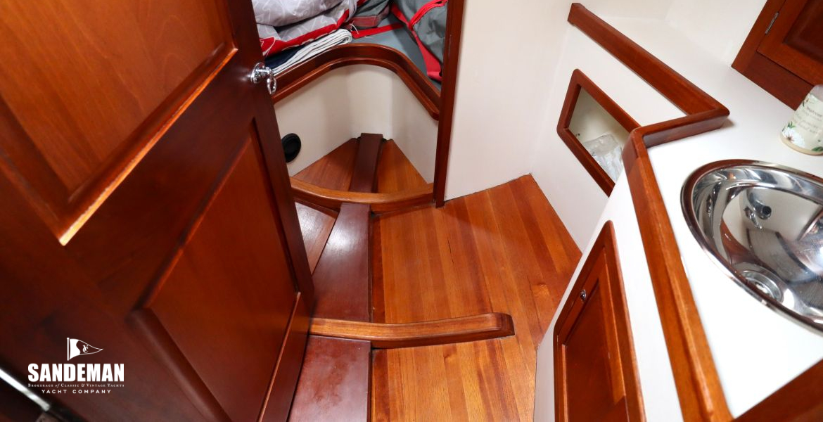 WC Compartment view forward
