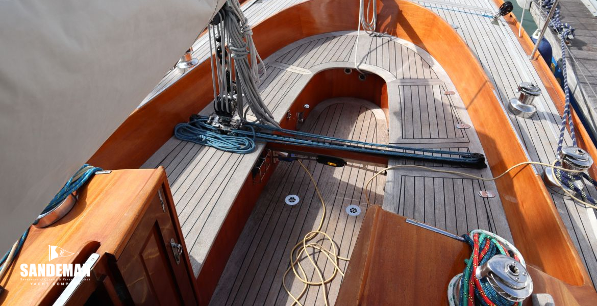 Cockpit view aft from house