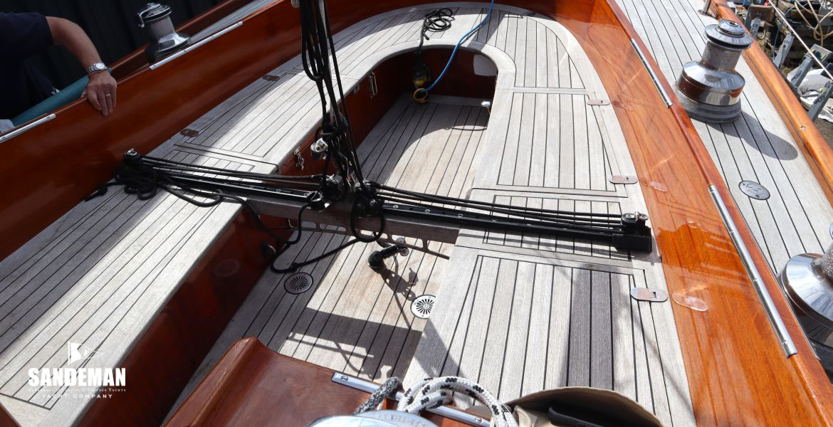 Cockpit view aft to starboard