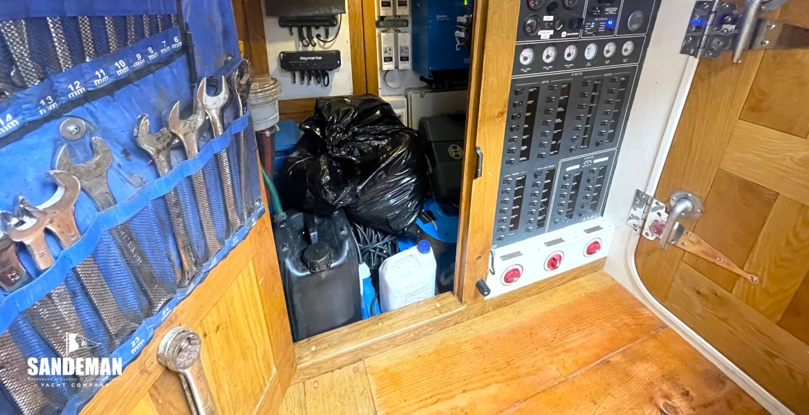 Services locker