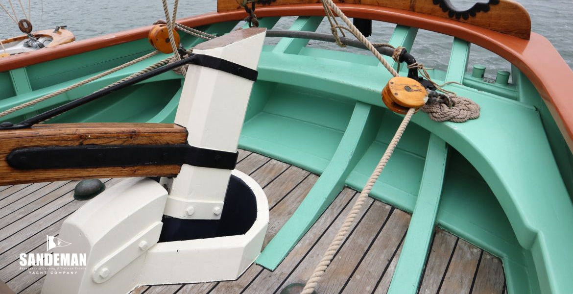 Helm view aft