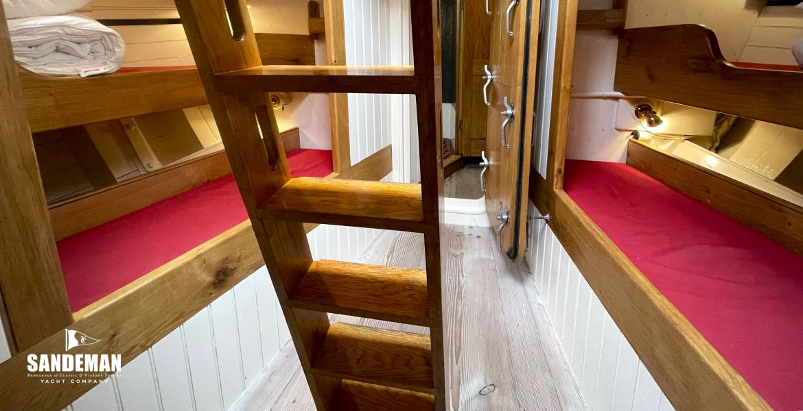 Forward accommodation forward