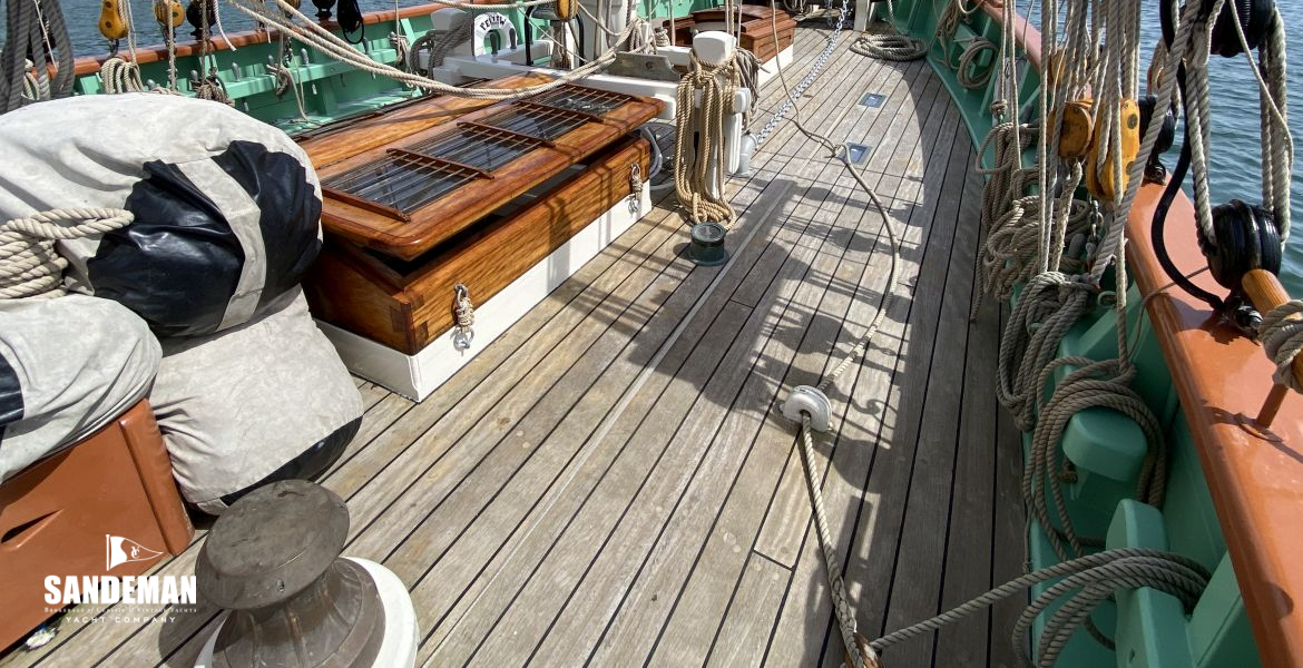 Starboard side deck view forward