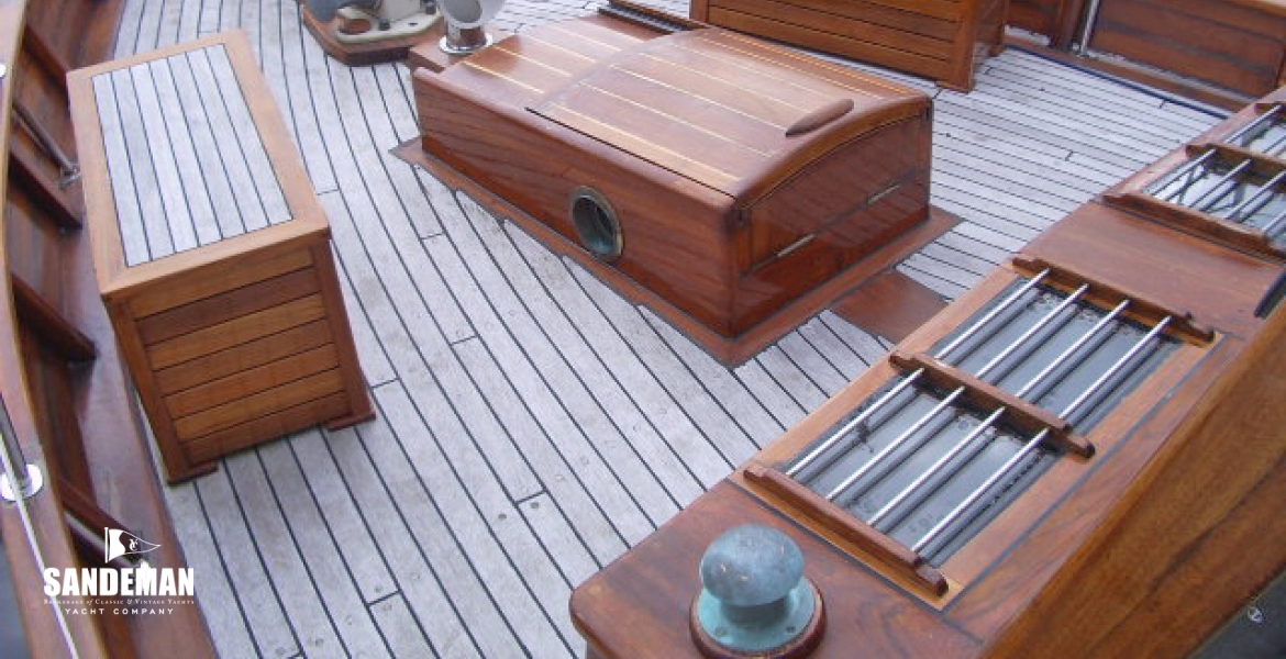 05Foredeck.jpg