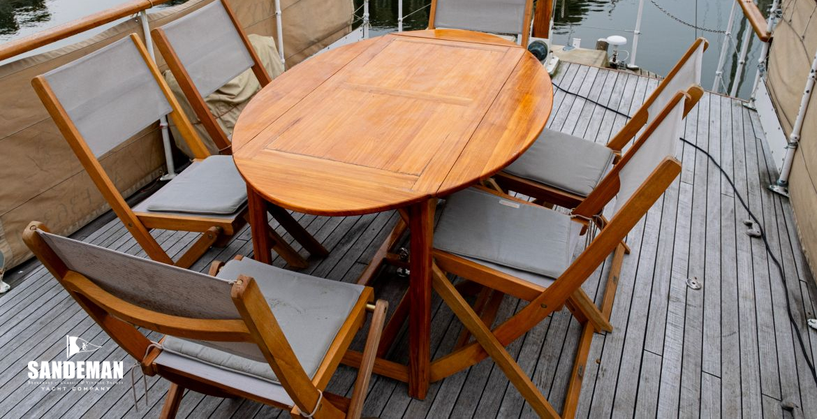 Aft deck view aft