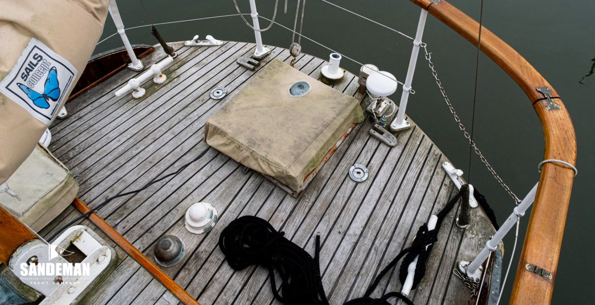 Lower aft deck