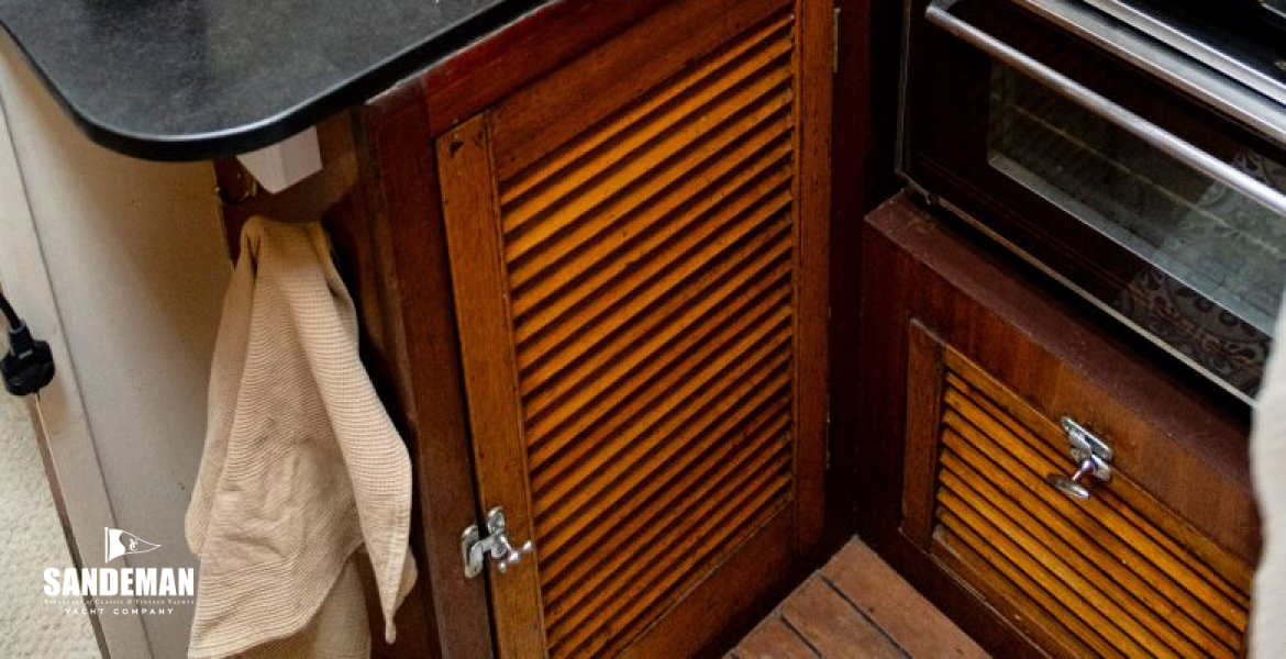 Galley to port aft