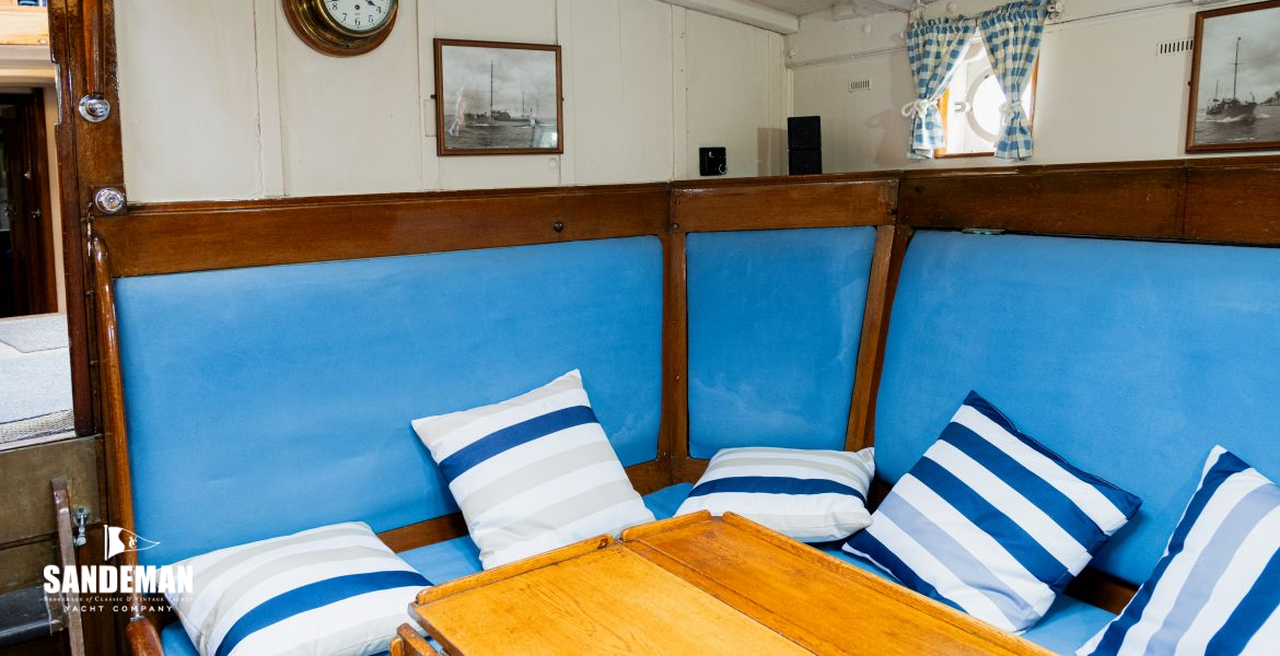 Saloon view aft to port