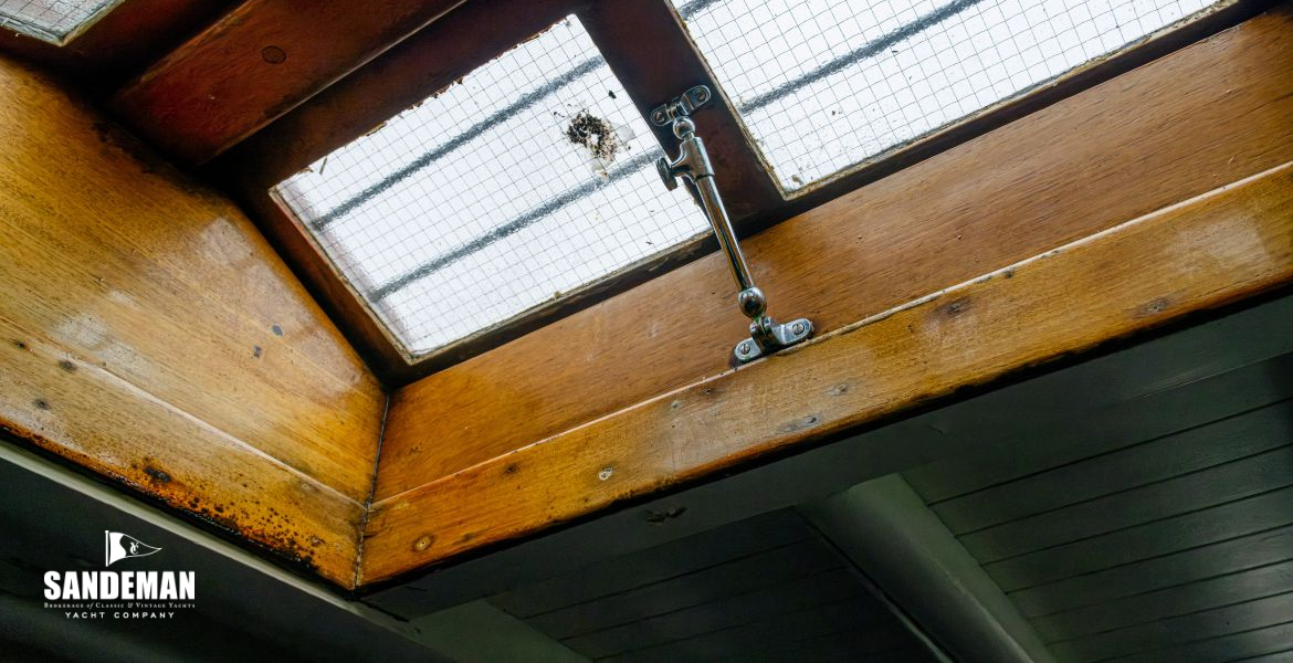 Saloon skylight
