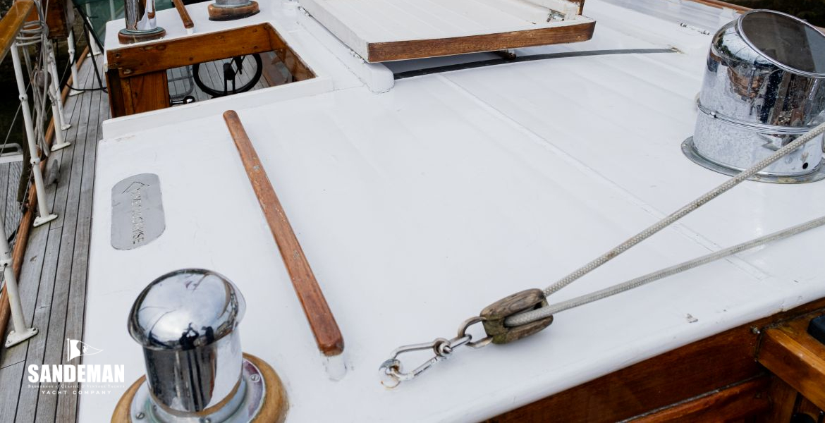 View fwd over wheelhouse