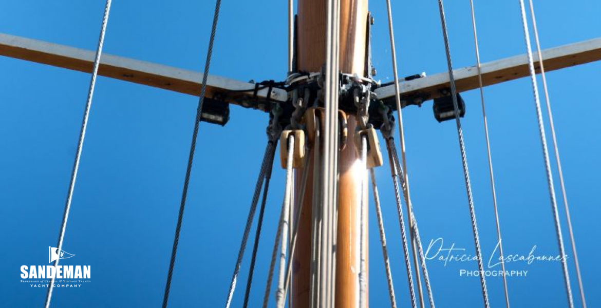 Mast details